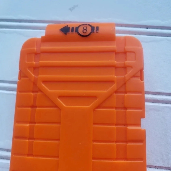 Nerf Gun 4 Magazines Clips Pre Owned Can Fit 8 Darts a time - Picture 3 of 11